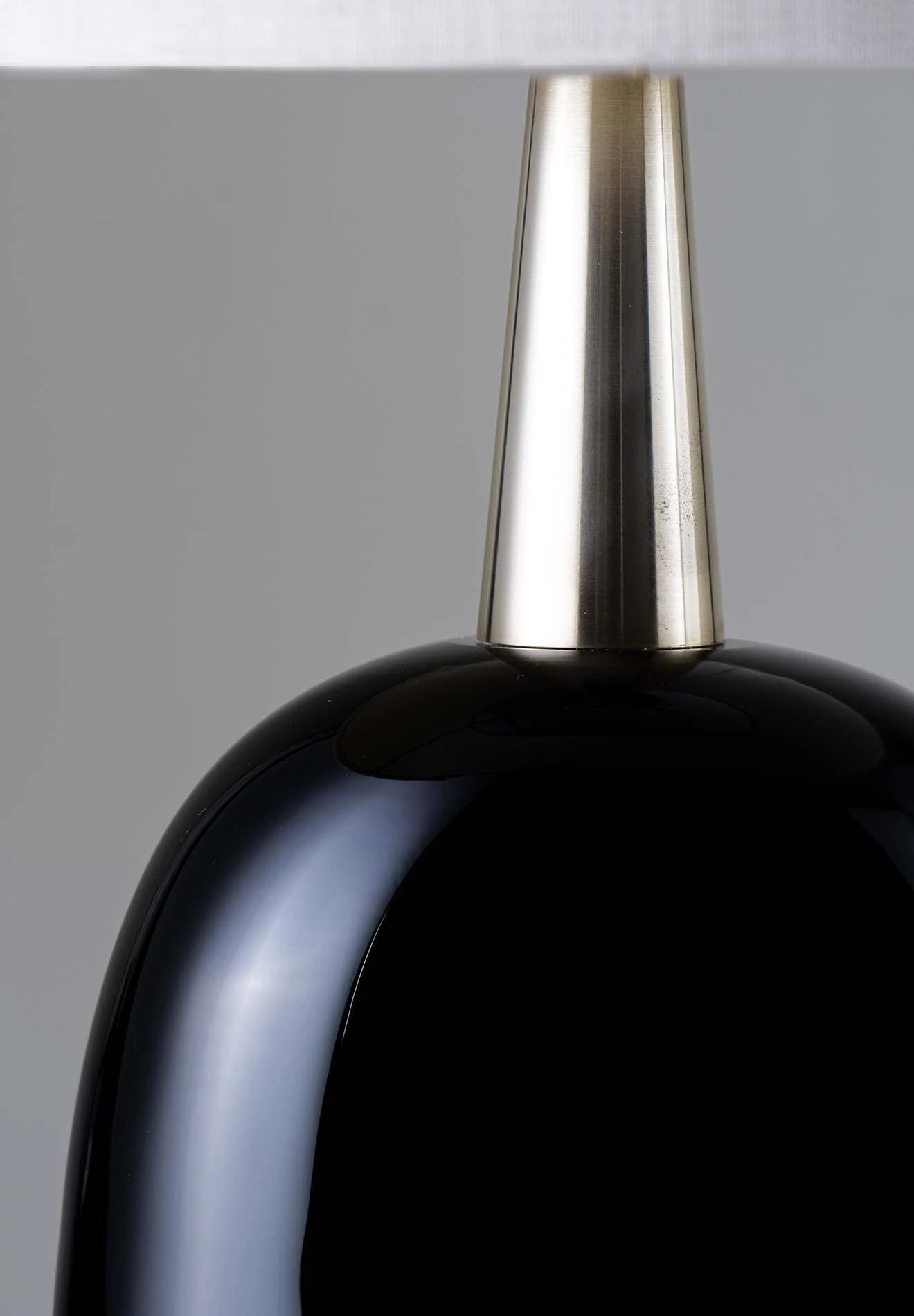 Cardinal Lamp - Image 3