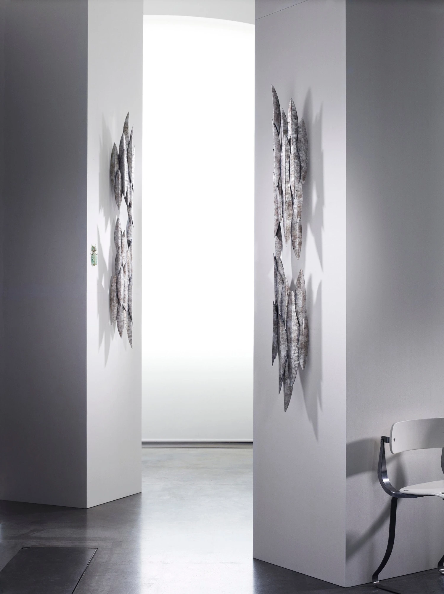 Leaf Wall Light Large - Image 5