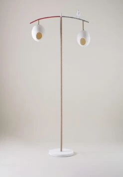 Sunny Robin Floor Lamp