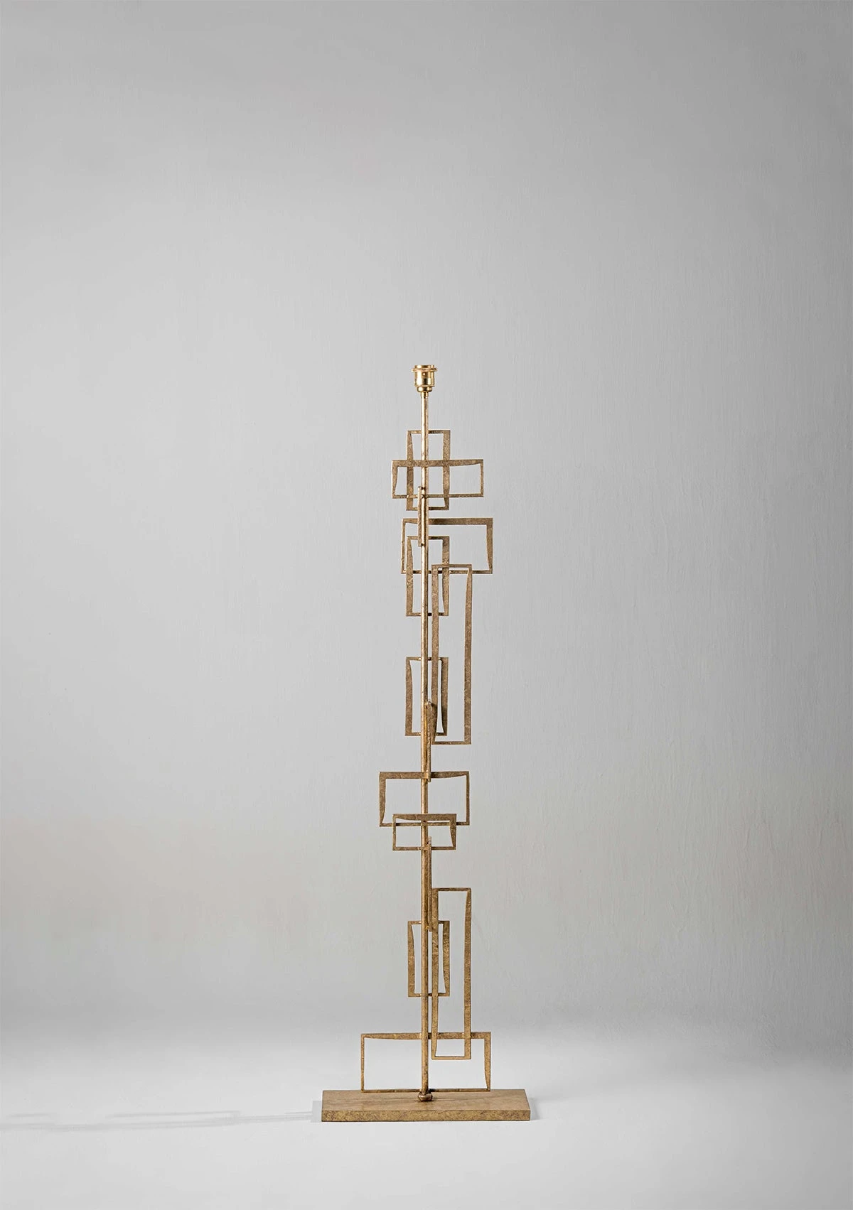 Salperton Floor Lamp - Image 3
