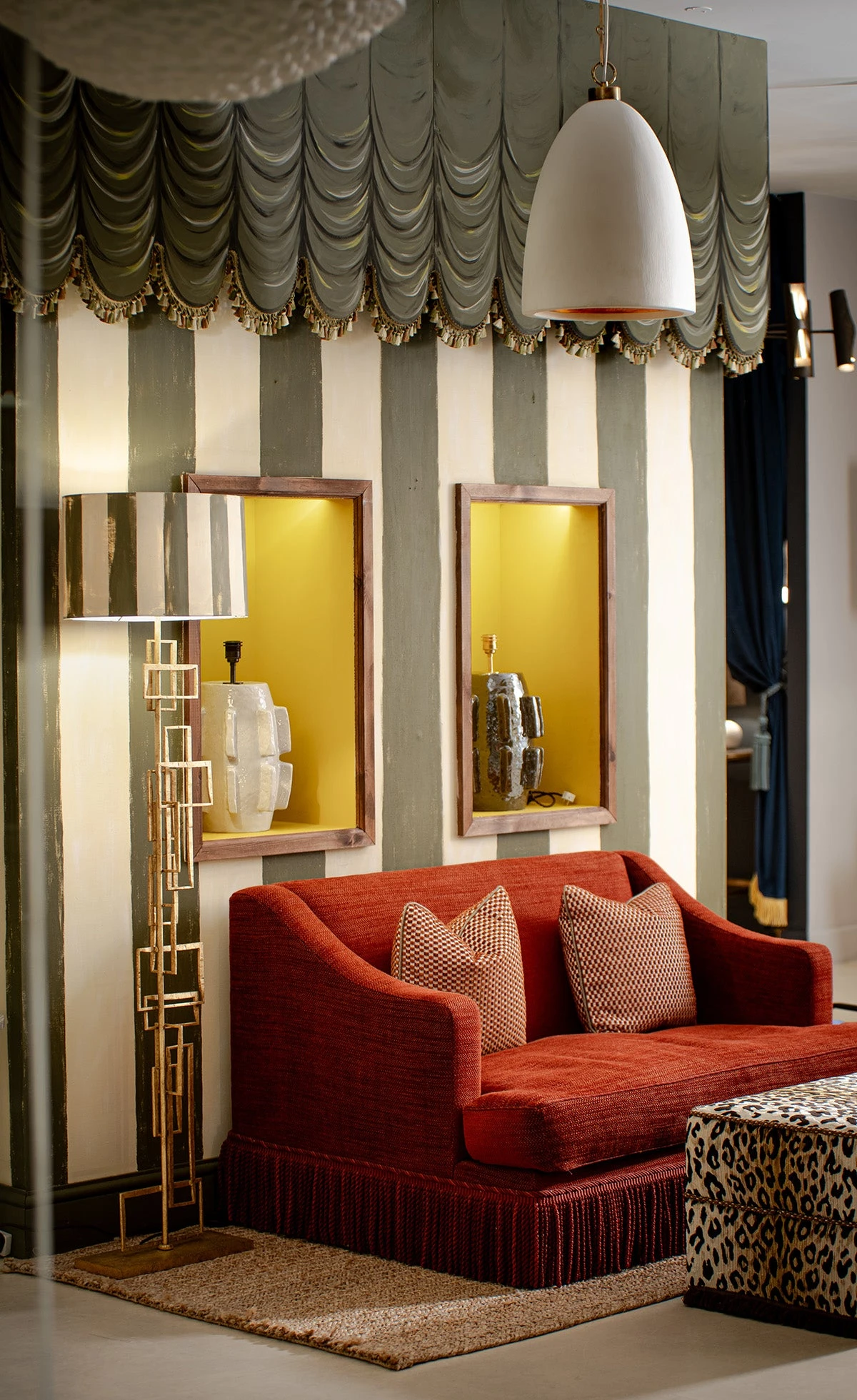 Salperton Floor Lamp - Image 5