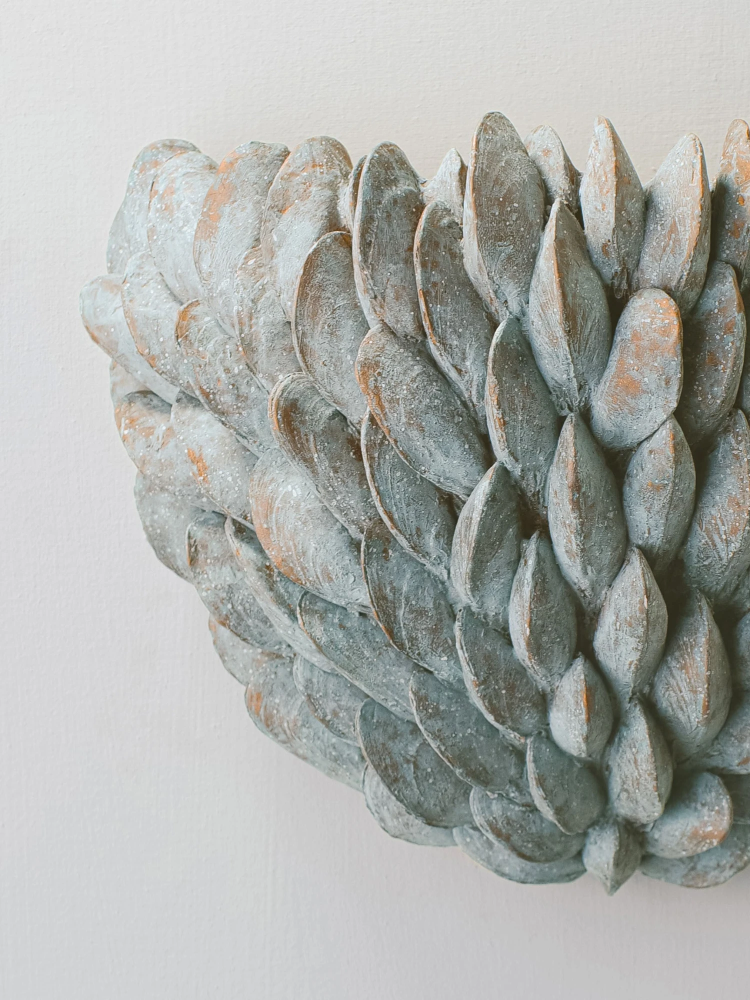 Mussel Shell Uplighter Large - Image 2