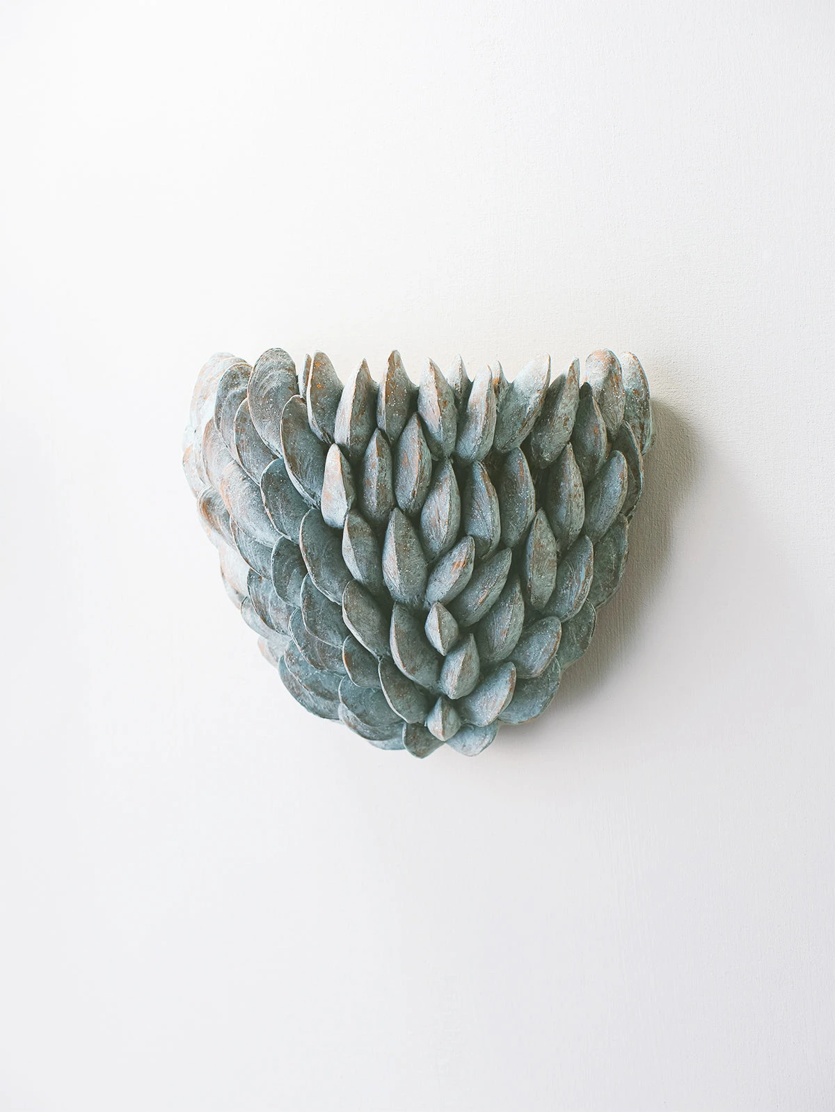 Mussel Shell Uplighter Large - Image 3