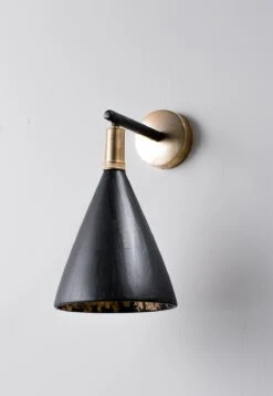 Matilda Wall Light Small Single